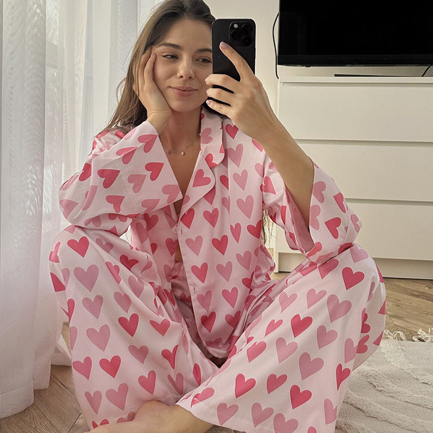 Pembe Kalp Baskılı Saten Pijama Takımı