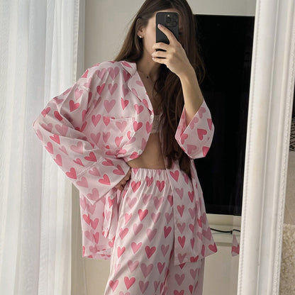 Pembe Kalp Baskılı Saten Pijama Takımı